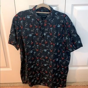 Men’s Perry Ellis Casual Button Down Shirt